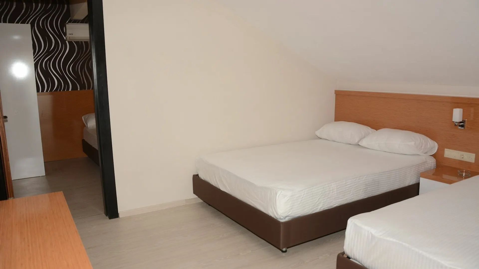 Derin Suit Otel Antalya 3*,